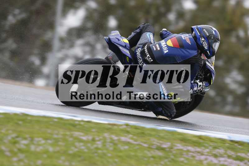 /Archiv-2025/01 24.-27.01.2025 Moto Center Thun Jerez/rot-red/backside